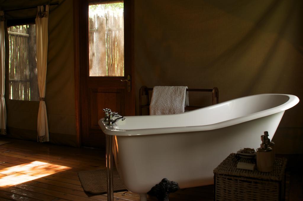 Royal Tree Lodge Maun Szoba fotó